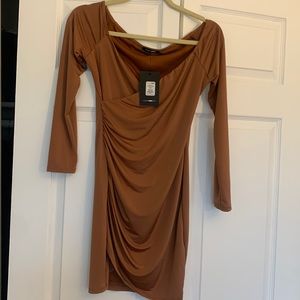 Keara off shoulder dress, camel, size medium. Brand new never worn!
